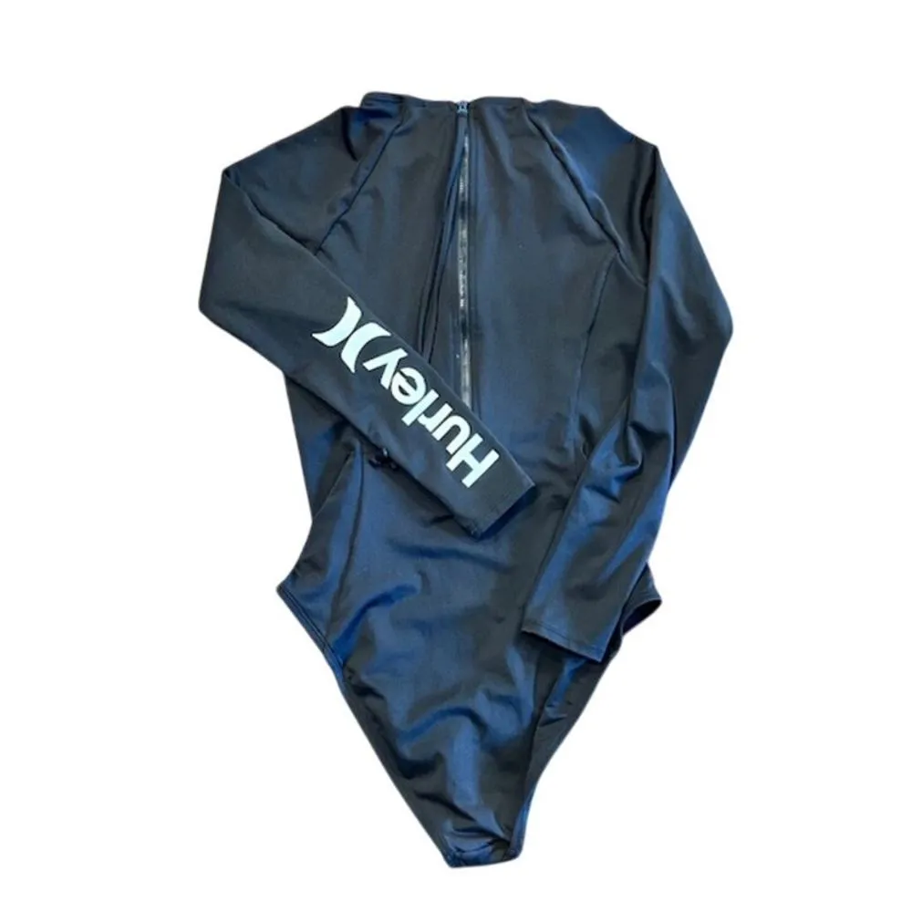 Hurley Women Long Sleeve Retro Surf Suit, size Medium - Image 3