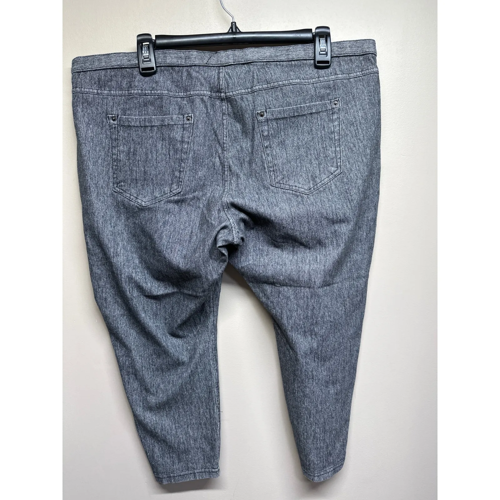 Hue Womens Jeans Pants Grey Wash Stretch Denim Cropped Capri Plus Size XXL - Image 3