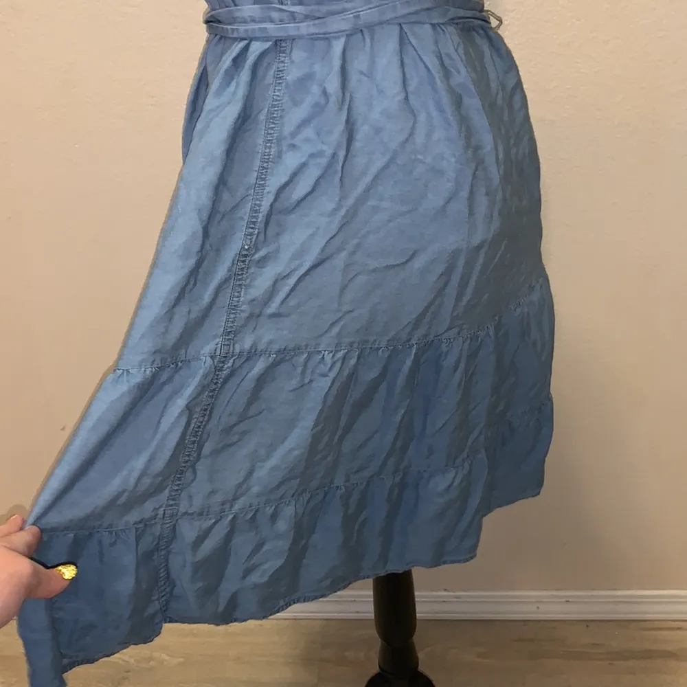 blue 1X lightweight denim sleeveless midi dress - Image 3