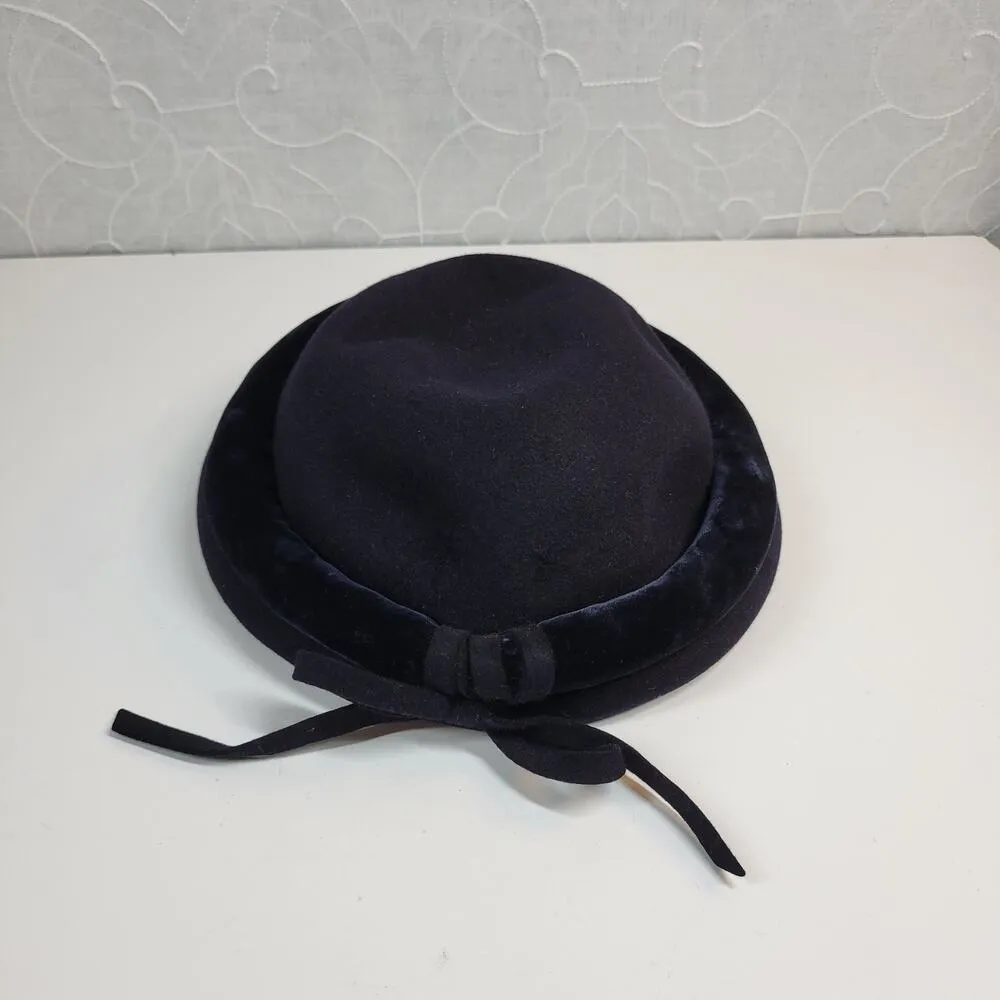 Vintage Ohrbachs Oval Room Womens Hat Black Velvet Bow Detail Evening Cocktail - Image 2