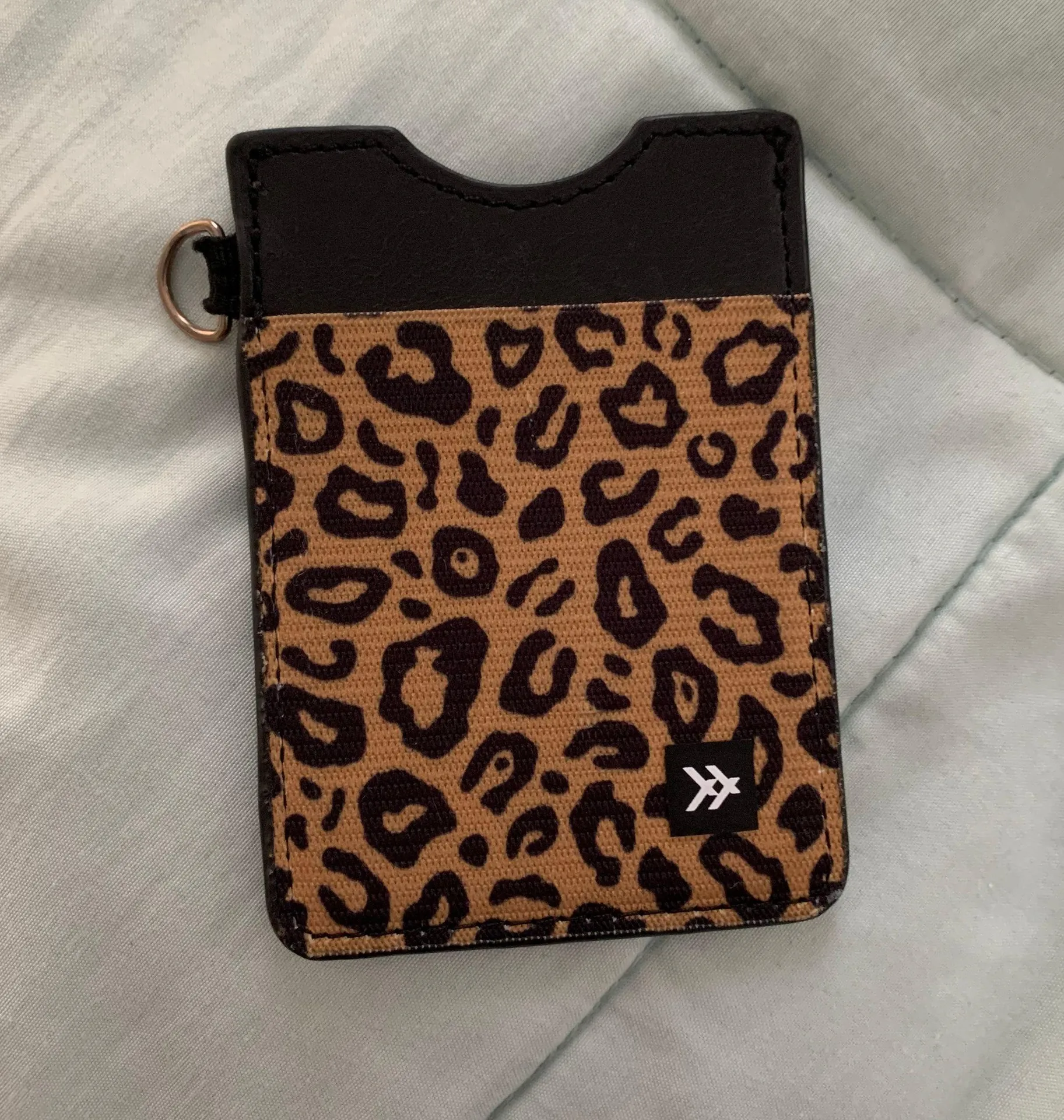 Thread Wallet Cheetah Print Verticle - Image 3