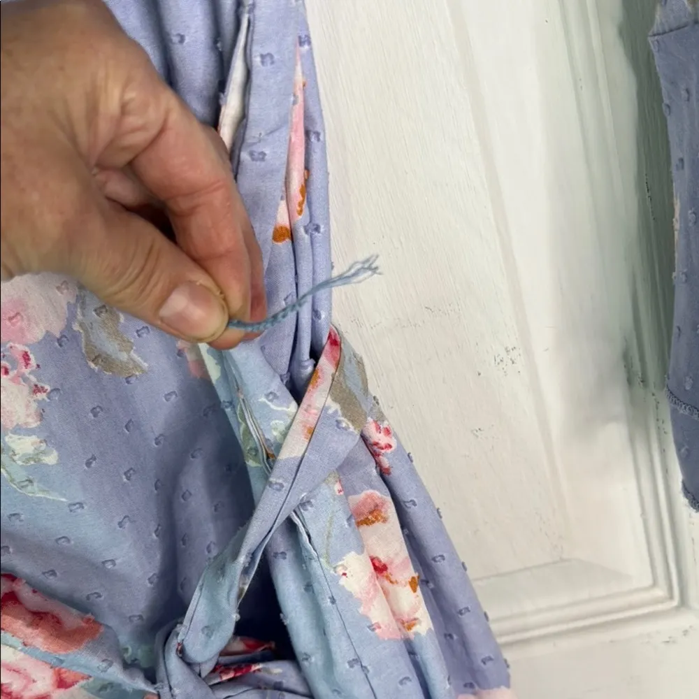 Floral Long Sleeve Dress in Blue and Pink Chest 21” - Image 5