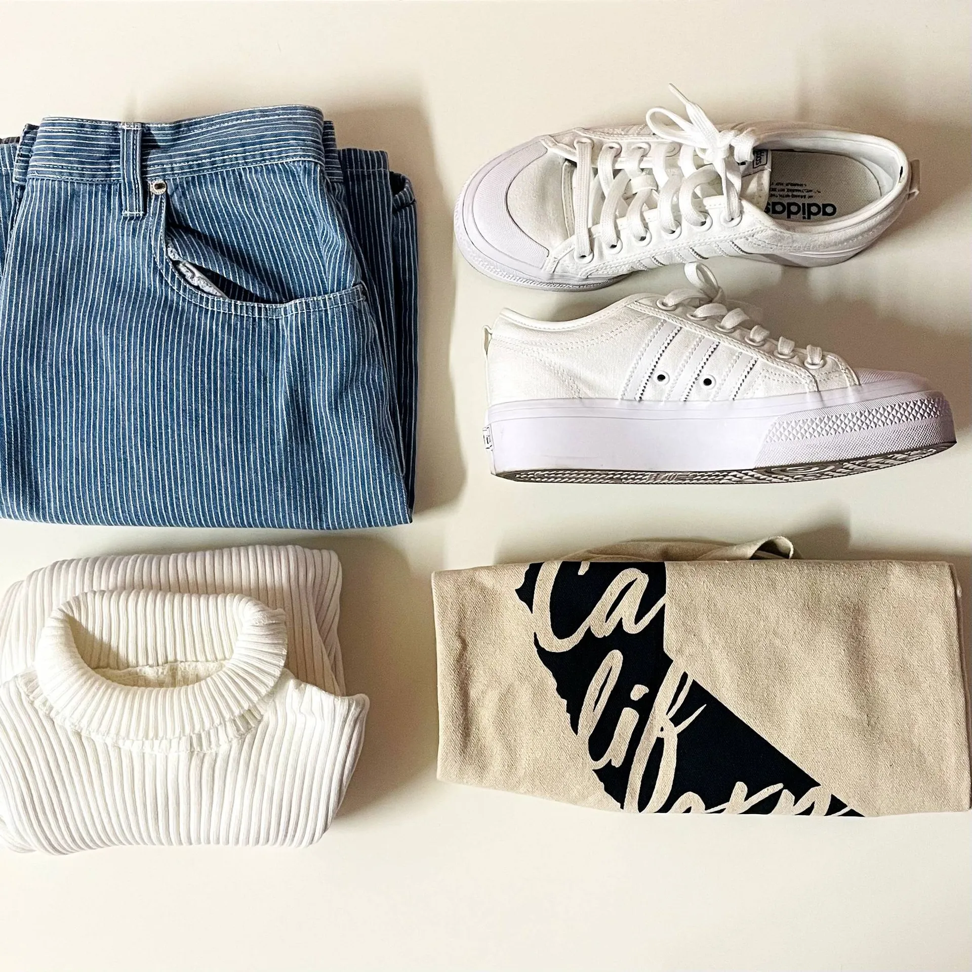 Vintage Bill Blass Jeans Petite Light Blue Striped Denim Mini Skirt Size 8P EUC - Image 2