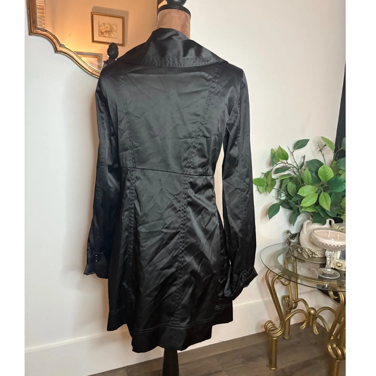 I.N. San Francisco Women's Black Satin Collared Button Front Trench Coat M - Image 3