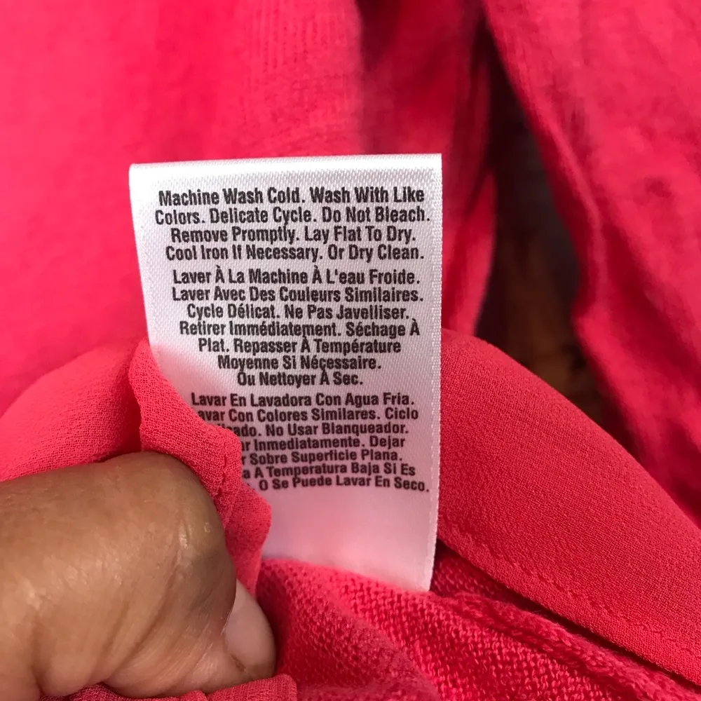 DKNY sweater sz M pink lightweight crew neck - Image 8