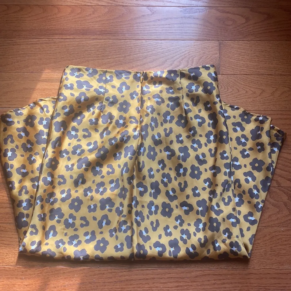 4SI3NNA Yellow and Black Print Midi Skirt Size Extra Small XS - Image 4
