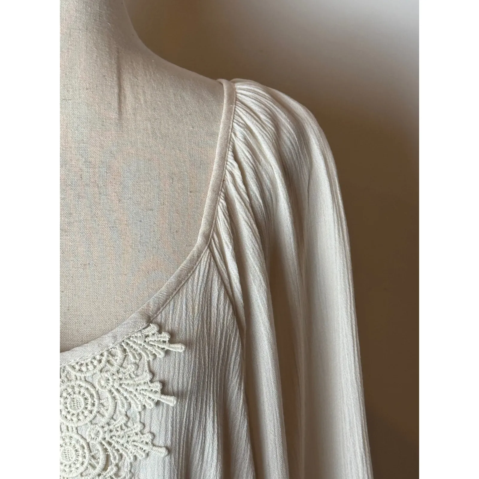 Naif‎ Dress Women Large Ivory Lace Trimmed Tie Neck Bohemian Mini NWT Boho - Image 9