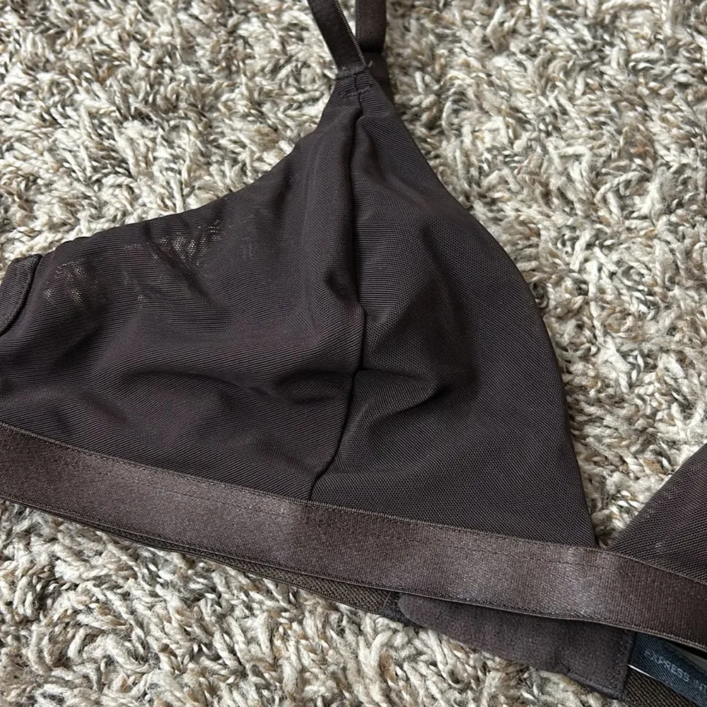 Express Brown Mesh Unlined Wireless Triangle Adjustable Bralette Sz M - Image 3