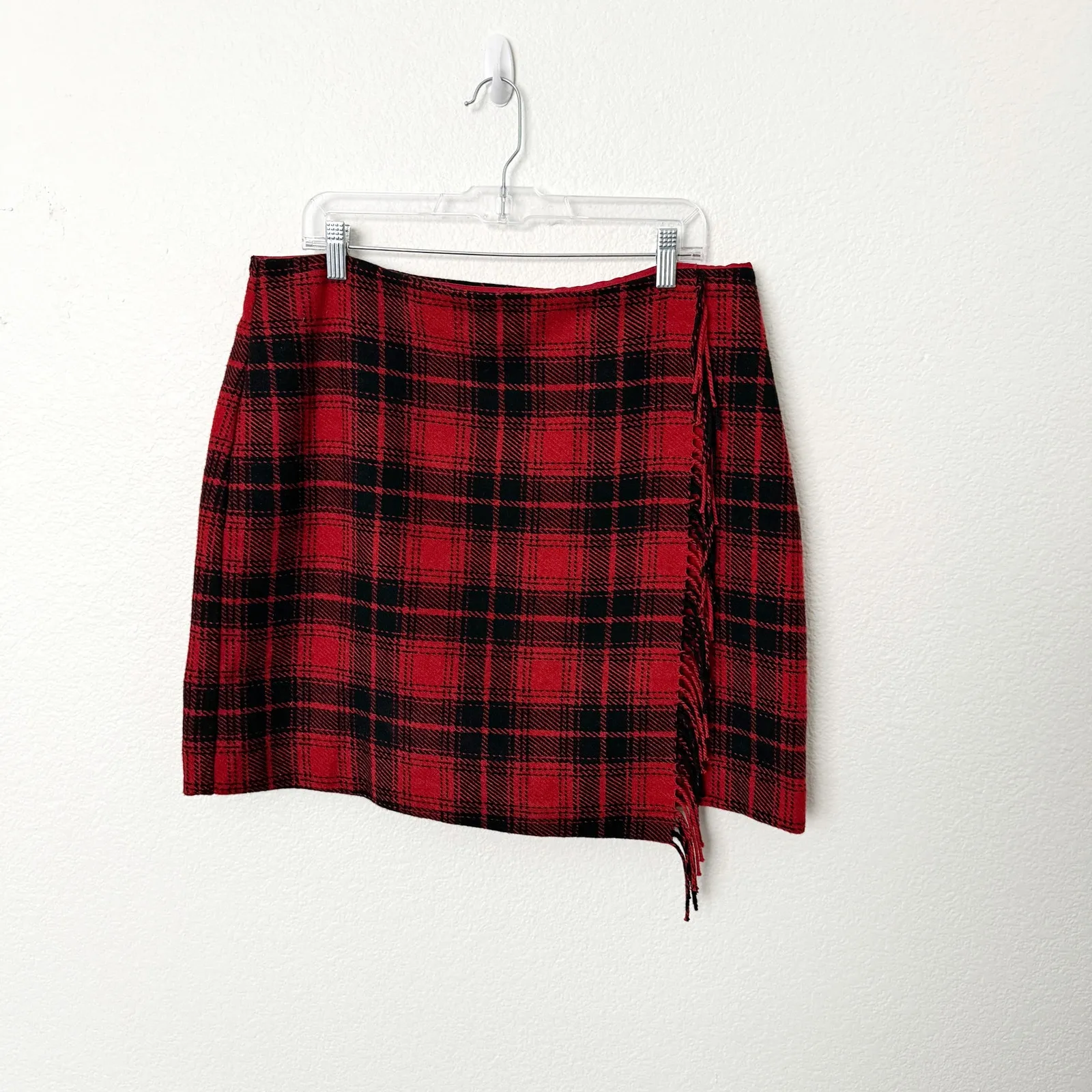 [LOFT] Red Black Tartan Plaid Wool Blend Fringe A-Line Wrap Mini Skirt Size 14 - Image 3