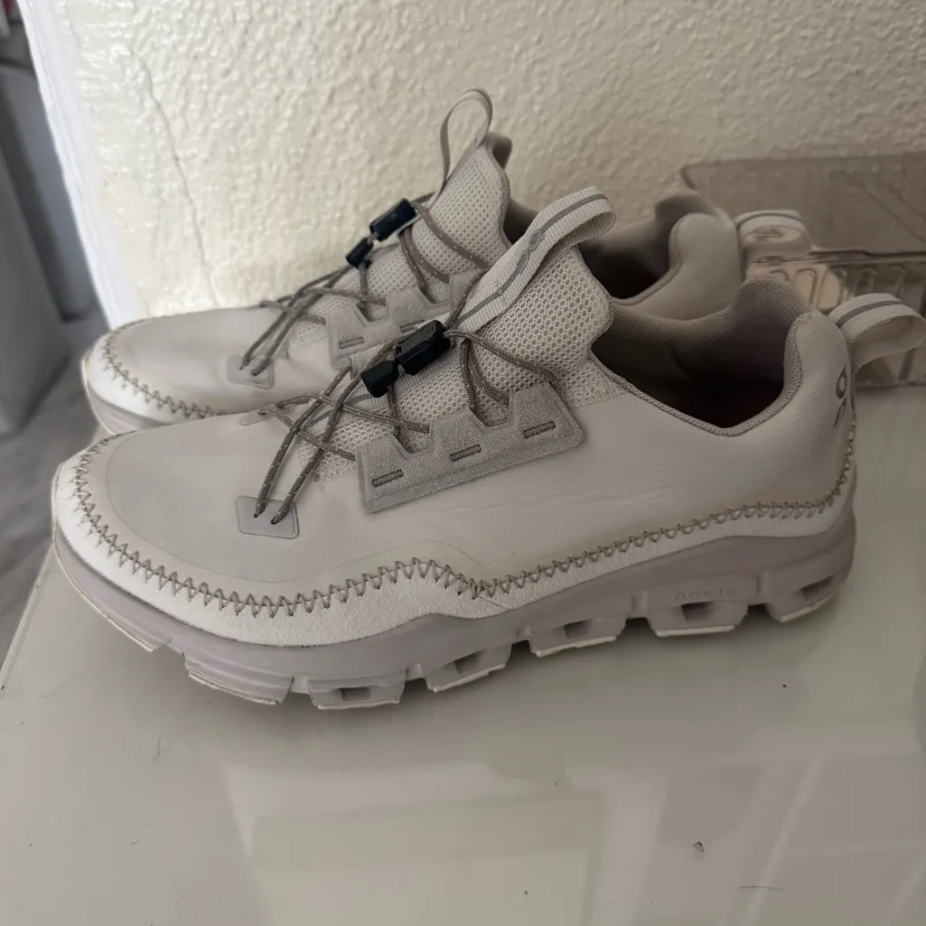 On cloud Cloudaway Sneaker in Ivory & Pearl Sneakers size 11 women’s White - Image 6