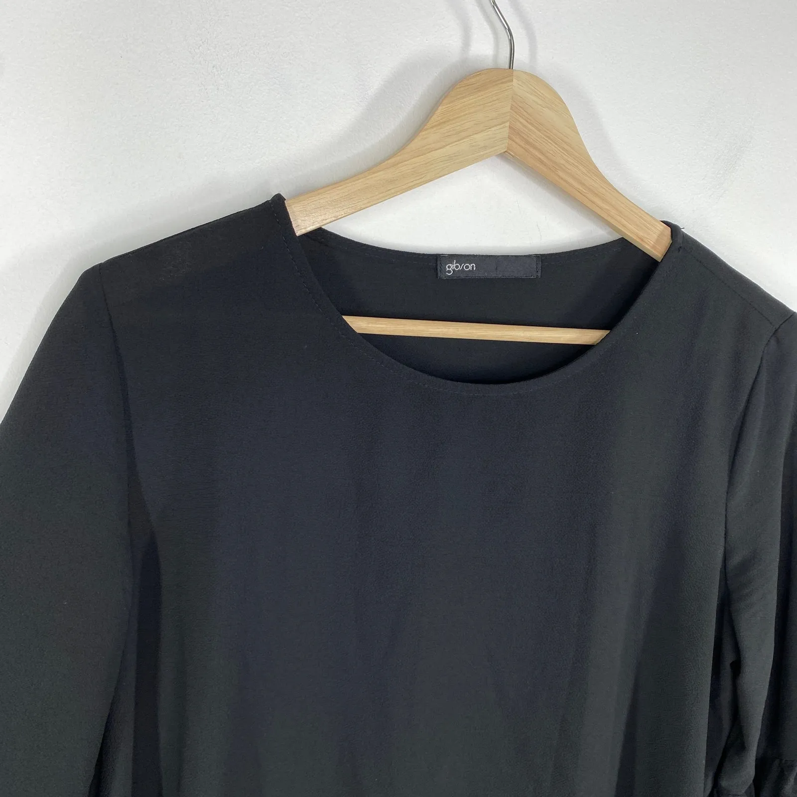 Gibson Solid Black Half Sleeve Ruffle Trim Blouse Women's Size Small S - Image 6