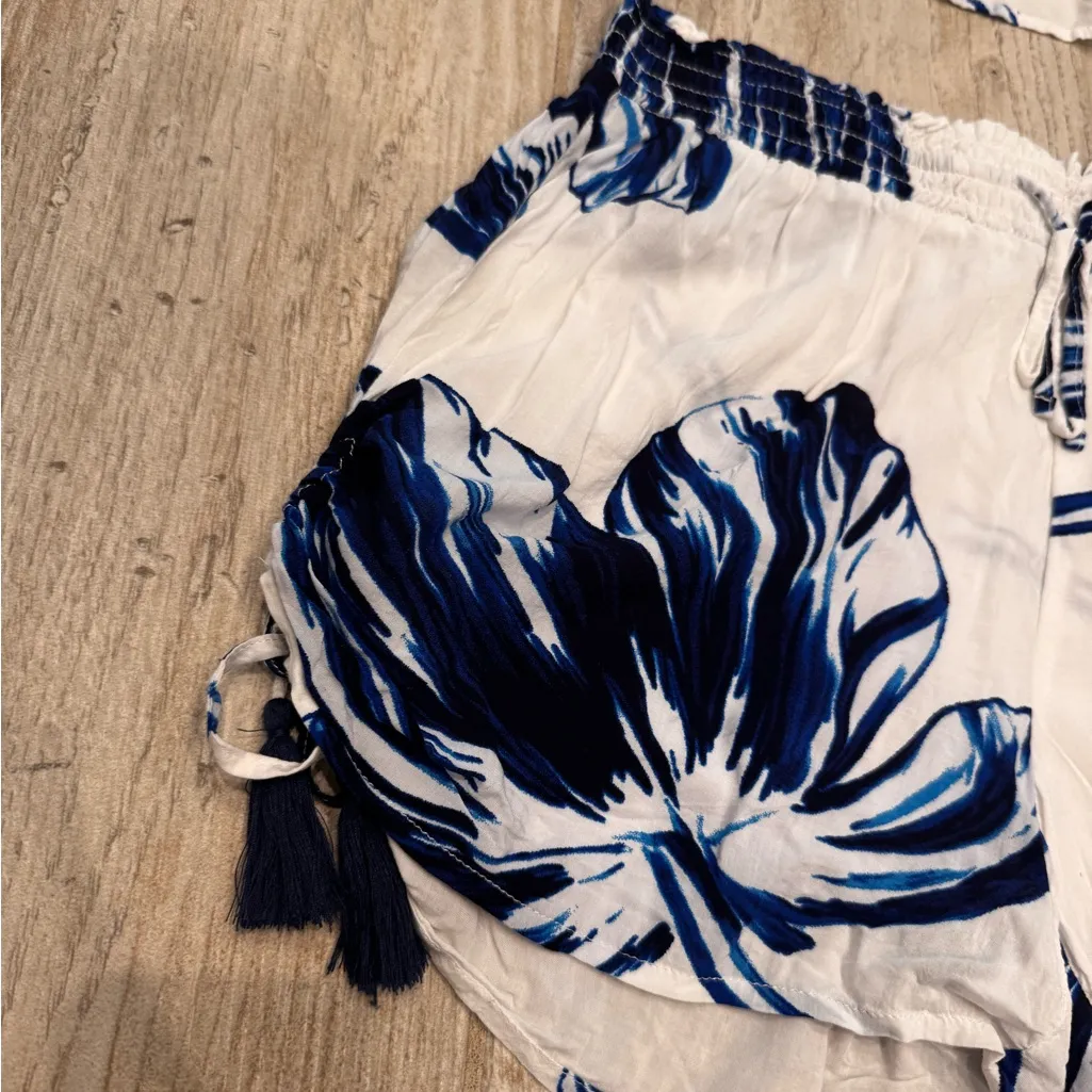 Gap White and Blue Floral Pajama Set - Image 5