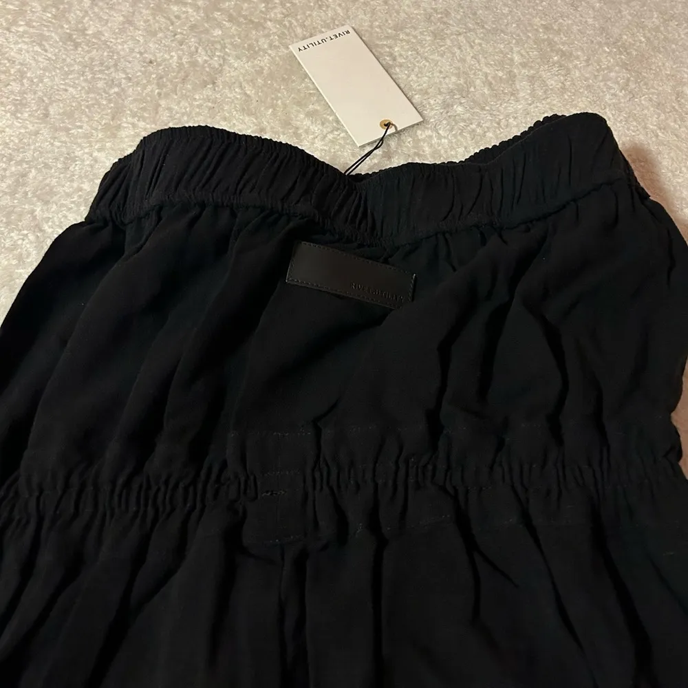 $350 NWT Rivet Utility Women’s Queen In‎ Black Size XL - Image 5