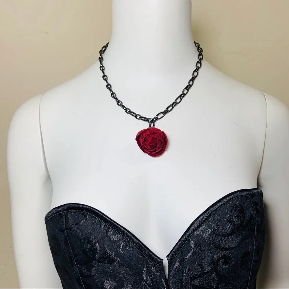 Red Rose Goth Punk Chunky Necklace New - Image 15