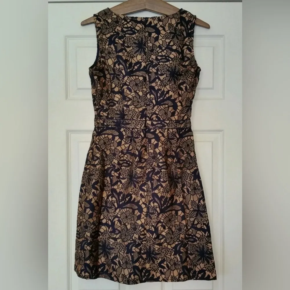 NWT Modcloth Uttam Boutique Navy Blue & Copper Floral Sheath Dress US Size 2/4 Tan - Image 3