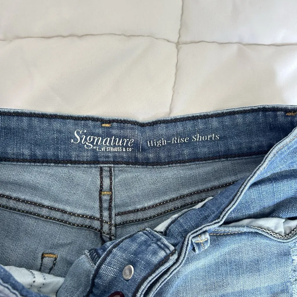 Signature by Levi Strauss Womens High Rise Modern Denim Shorts Stretch Blue Size XS - Image 2
