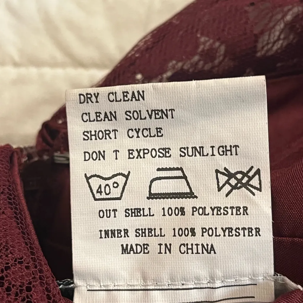 Christina Wu burgundy lace and chiffon formal dress nwot - Image 9