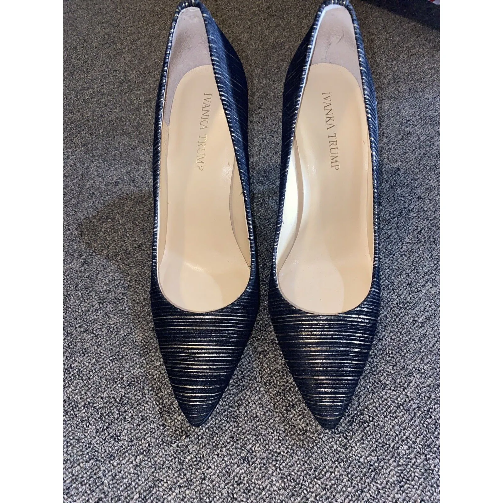 Ivanka Trump Kayden Leather Pump Heels Size 10 M Black & Gold Striped Shoes - Image 2