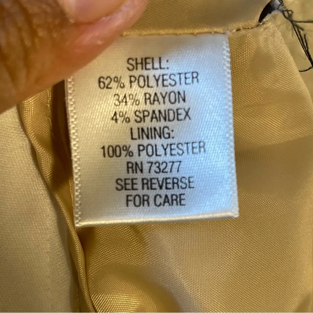 Dana Buchman White and Gold Trousers - Image 8