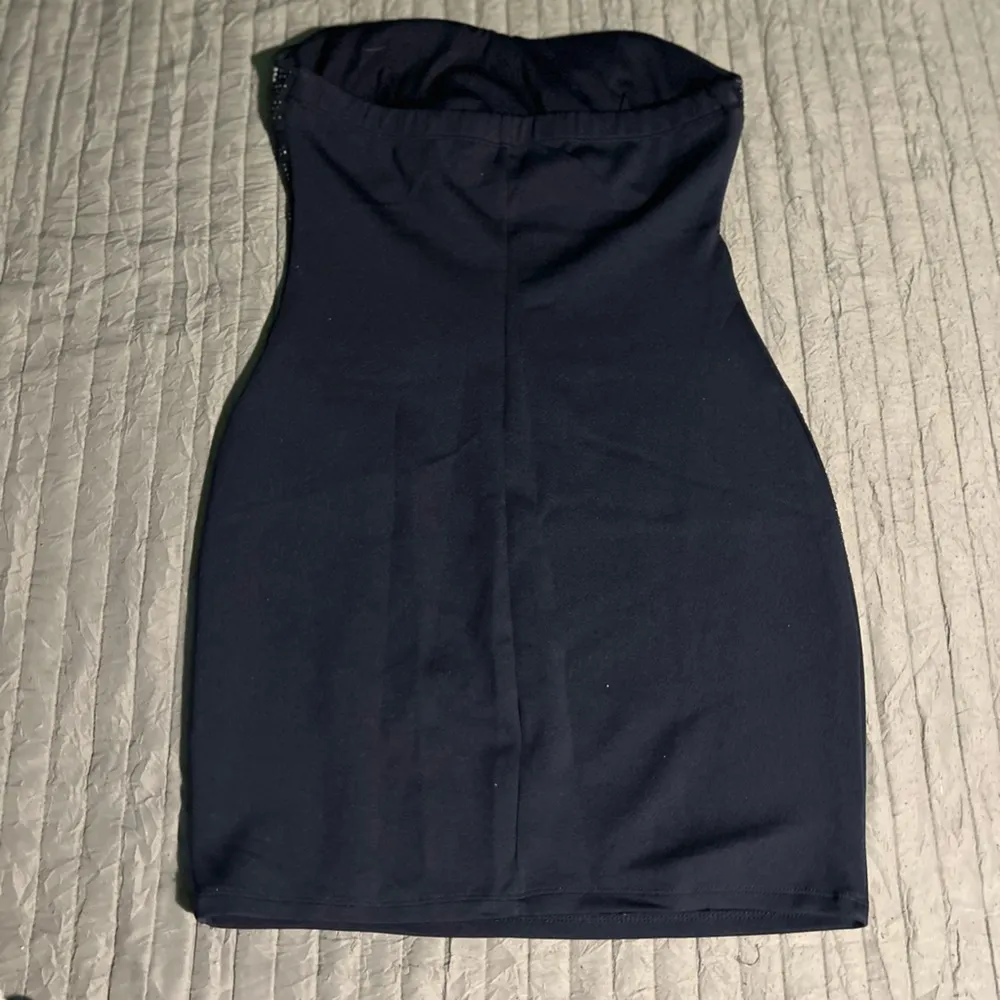 Geometric Black and Gold Skirt - Image 2