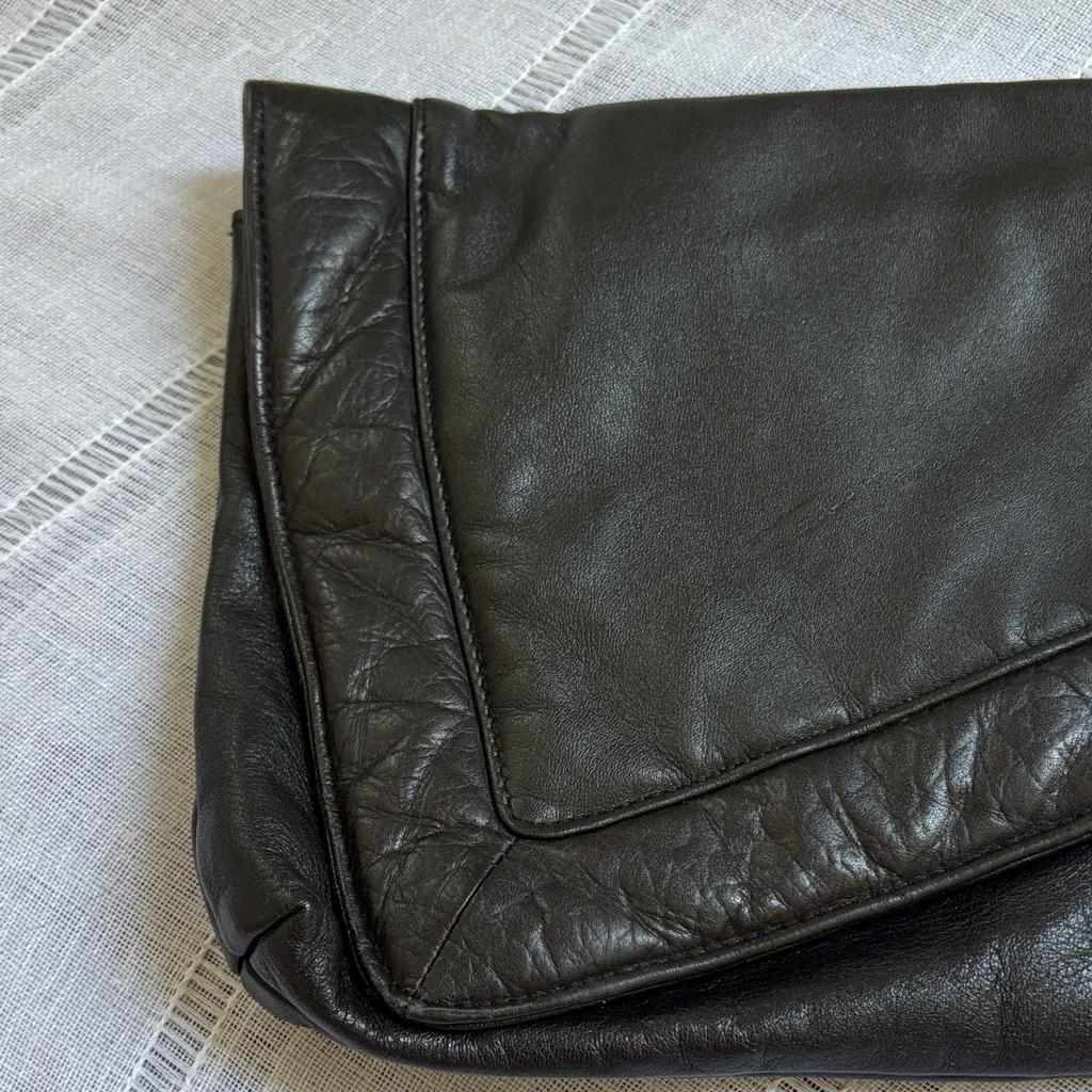 Pioneer Vintage 80s Black Leather Fold Over Clutch. - Image 2
