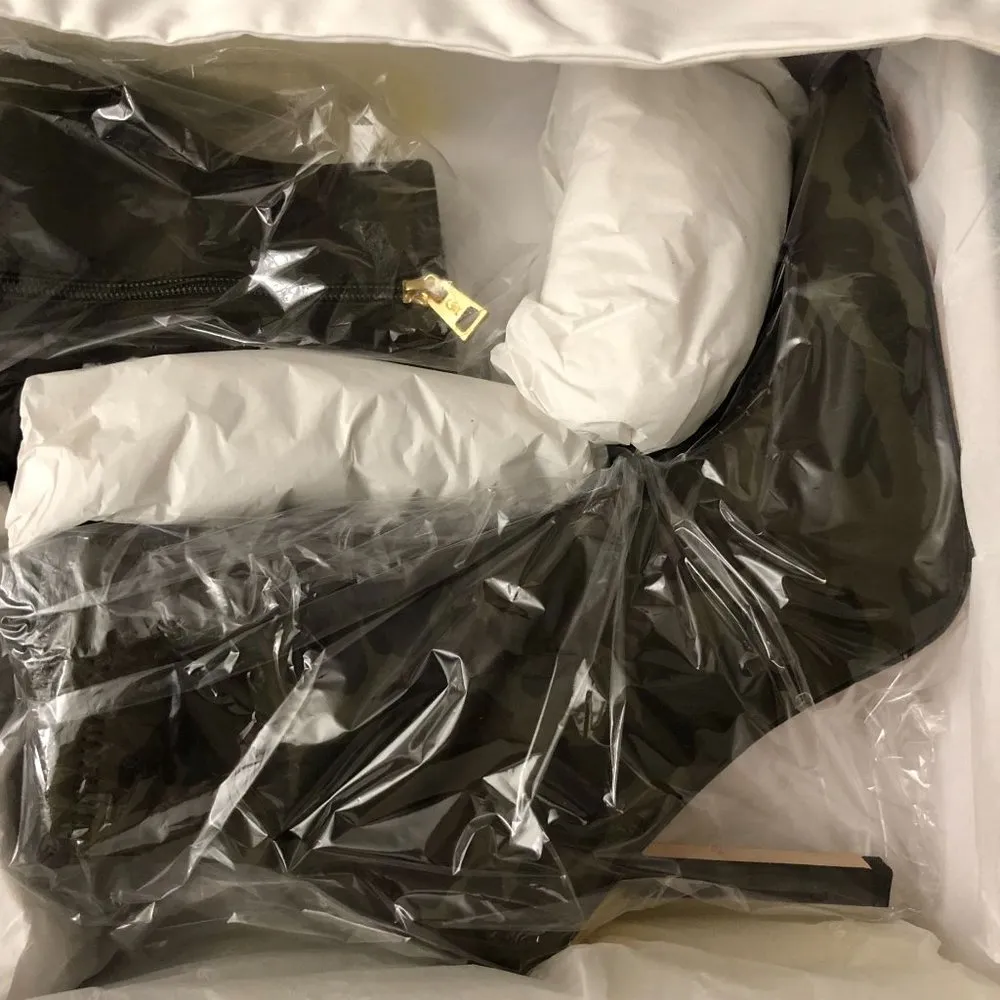 Good American Kickstand Booties Camo Neoprene Stiletto Pointed Toe Green 7.5 - Image 6