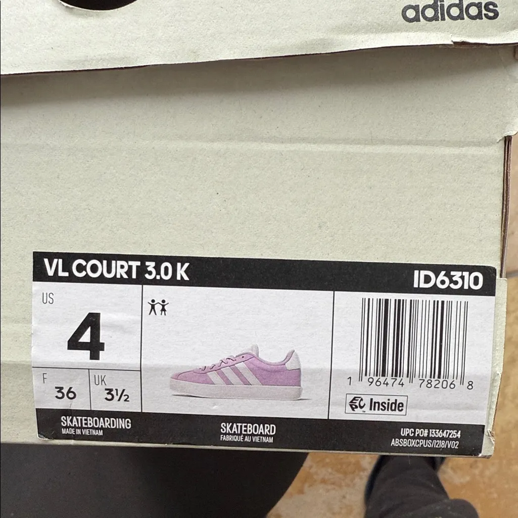 NWT Adidas Women's Light Pink Sneakers - Image 6
