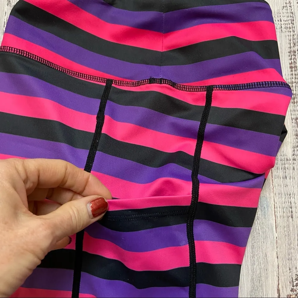 Belcorva Pink Purple Black Ombré Striped Capri. Size Medium. - Image 3