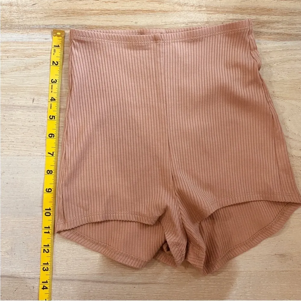 Reformation nude ribbed high waisted shorts NWT - Image 4