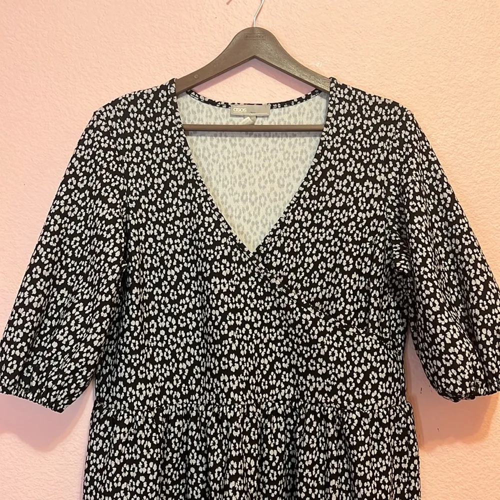 ASOS Black/White Floral Puff Sleeve Midi Dress. Size 6 - Image 3