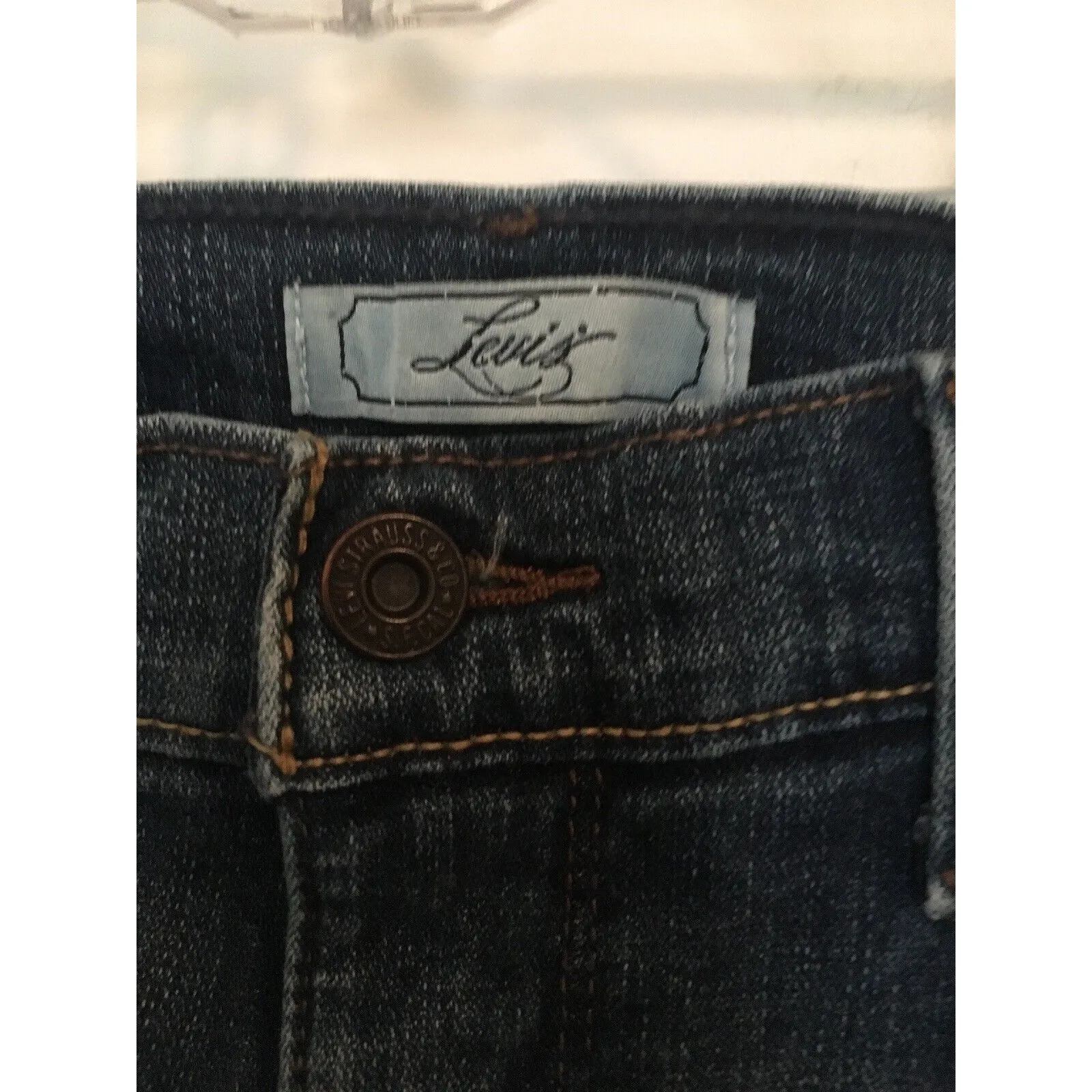 Levi's Women's Jean Shorts Pockets Size 10 Blue - Image 7