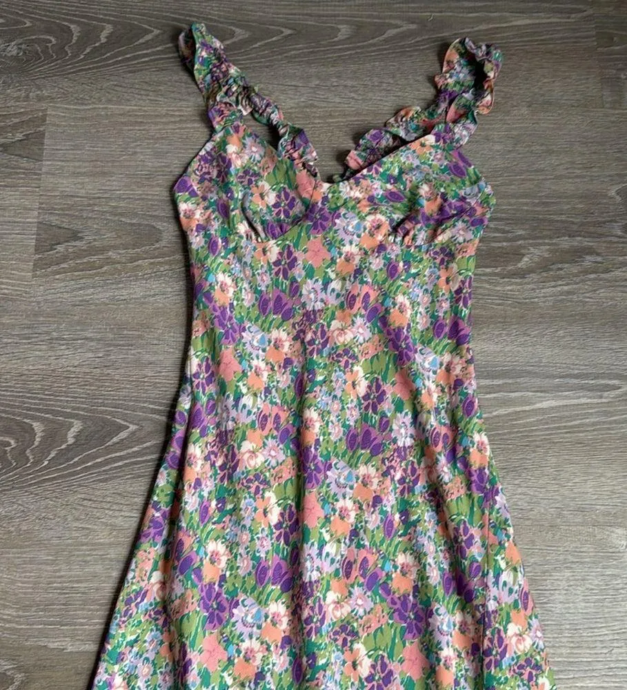 Astr The Label Floral Cross Back Ruffle Strap Midi Dress XS - Image 4