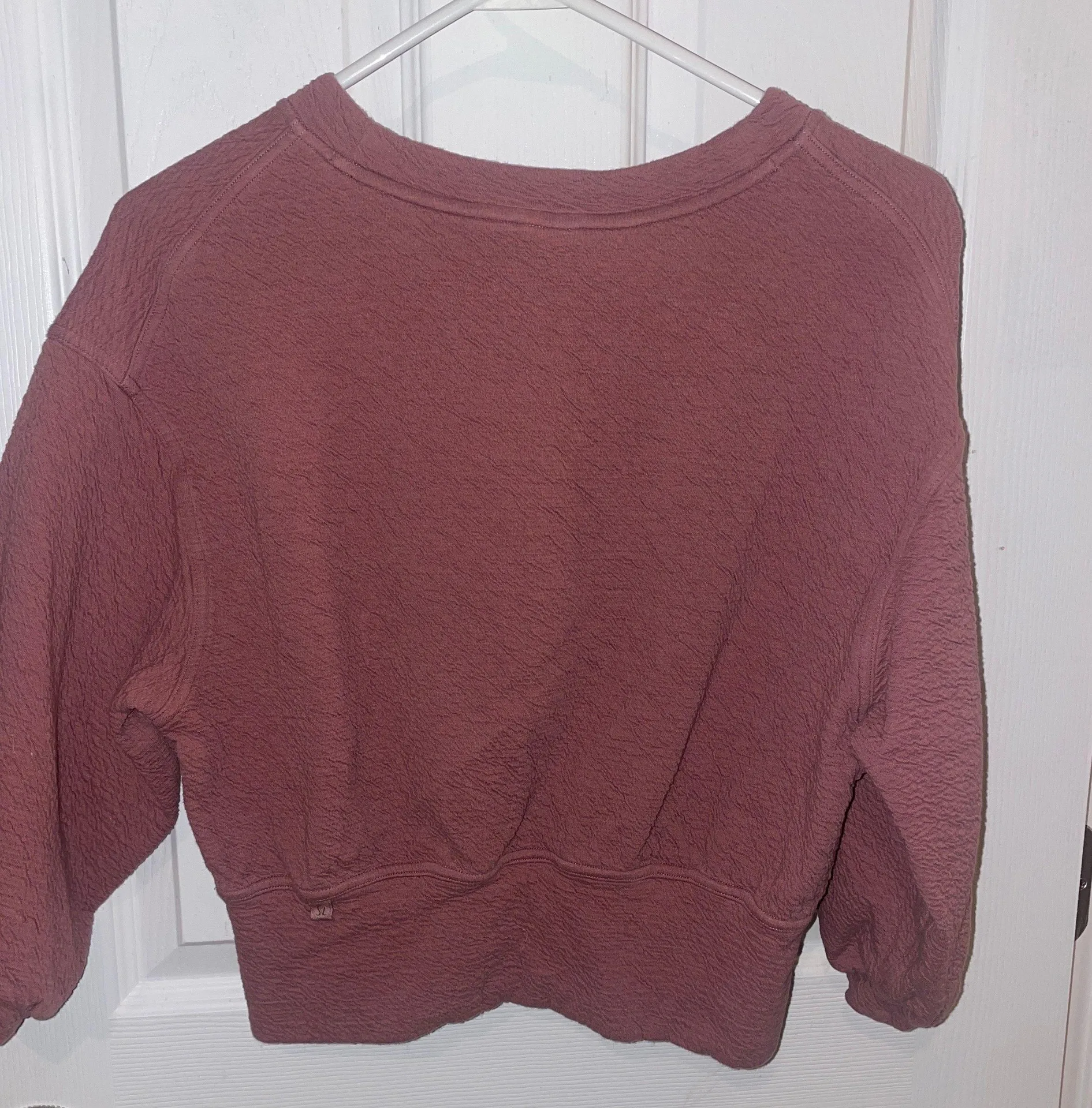 Lululemon 3/4 sleeve length top - Image 2