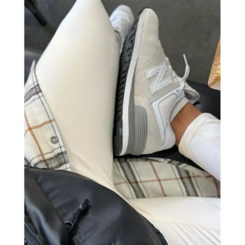 NEW BALANCE 574 Sneaker (Women) in Nimbus Cloud/ White Size US 9 - Image 3