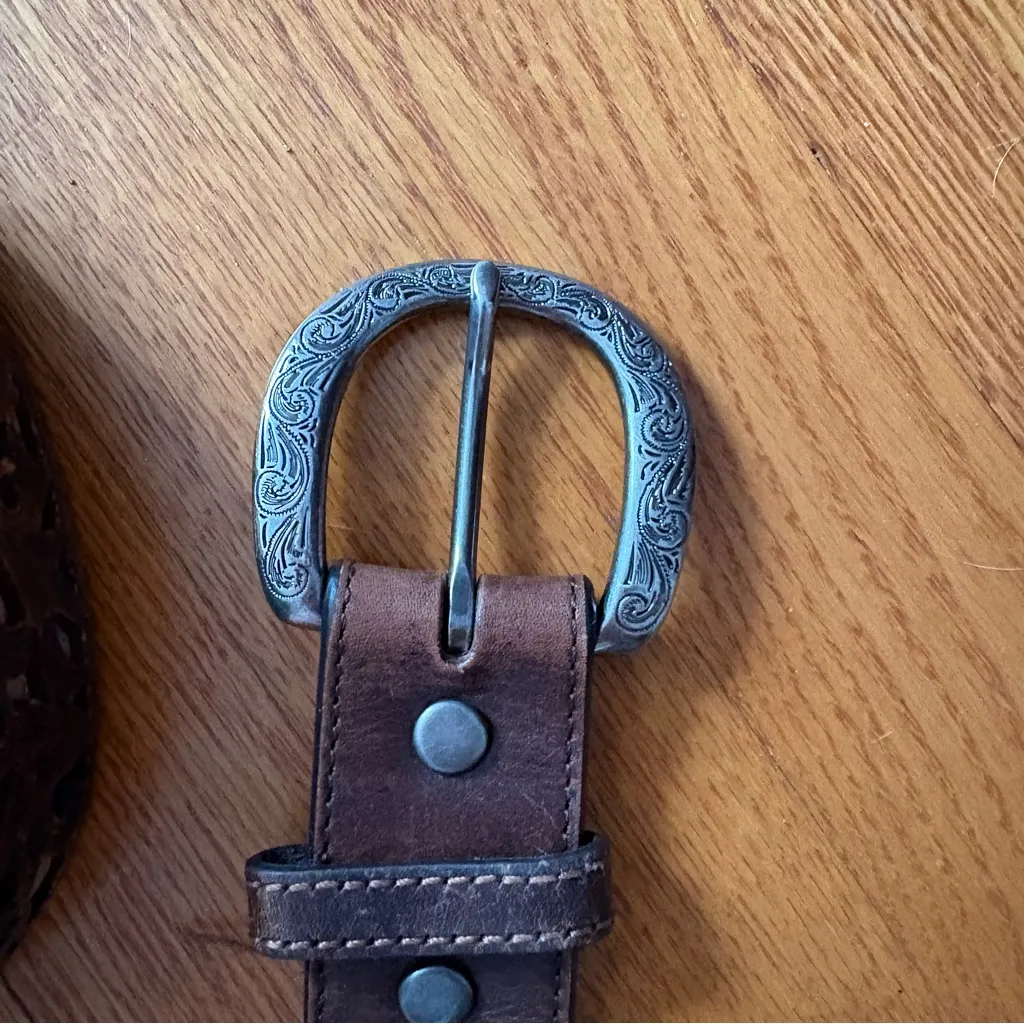 Shyanne Brown Leather Embroidered Belt Rose Gold Details XL Etched Flower - Image 2