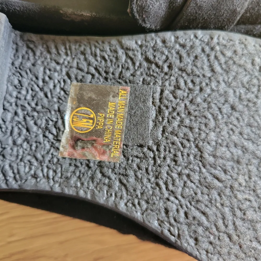 Unr8ed Pippa faux suede platform loaders size 7½ - Image 5