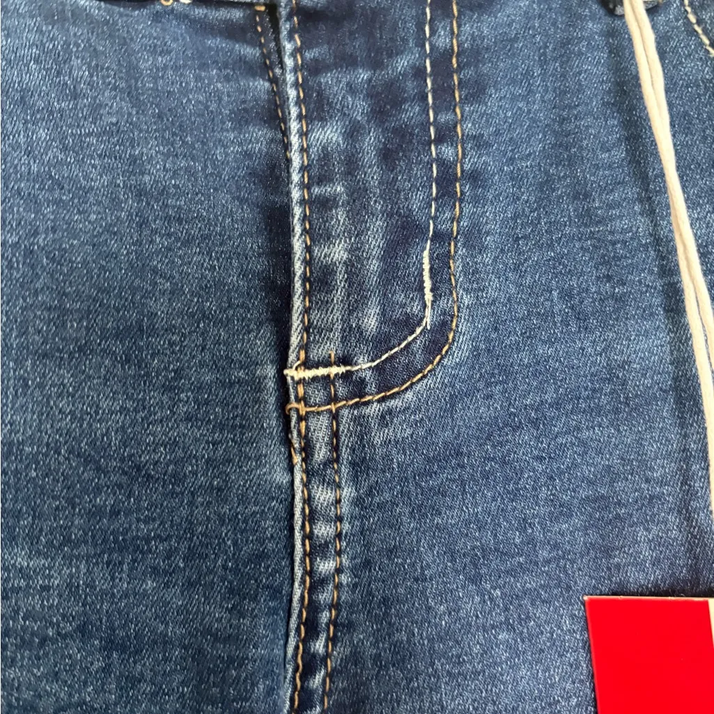 GOGO Dark Blue Capris Size 29 - Image 3