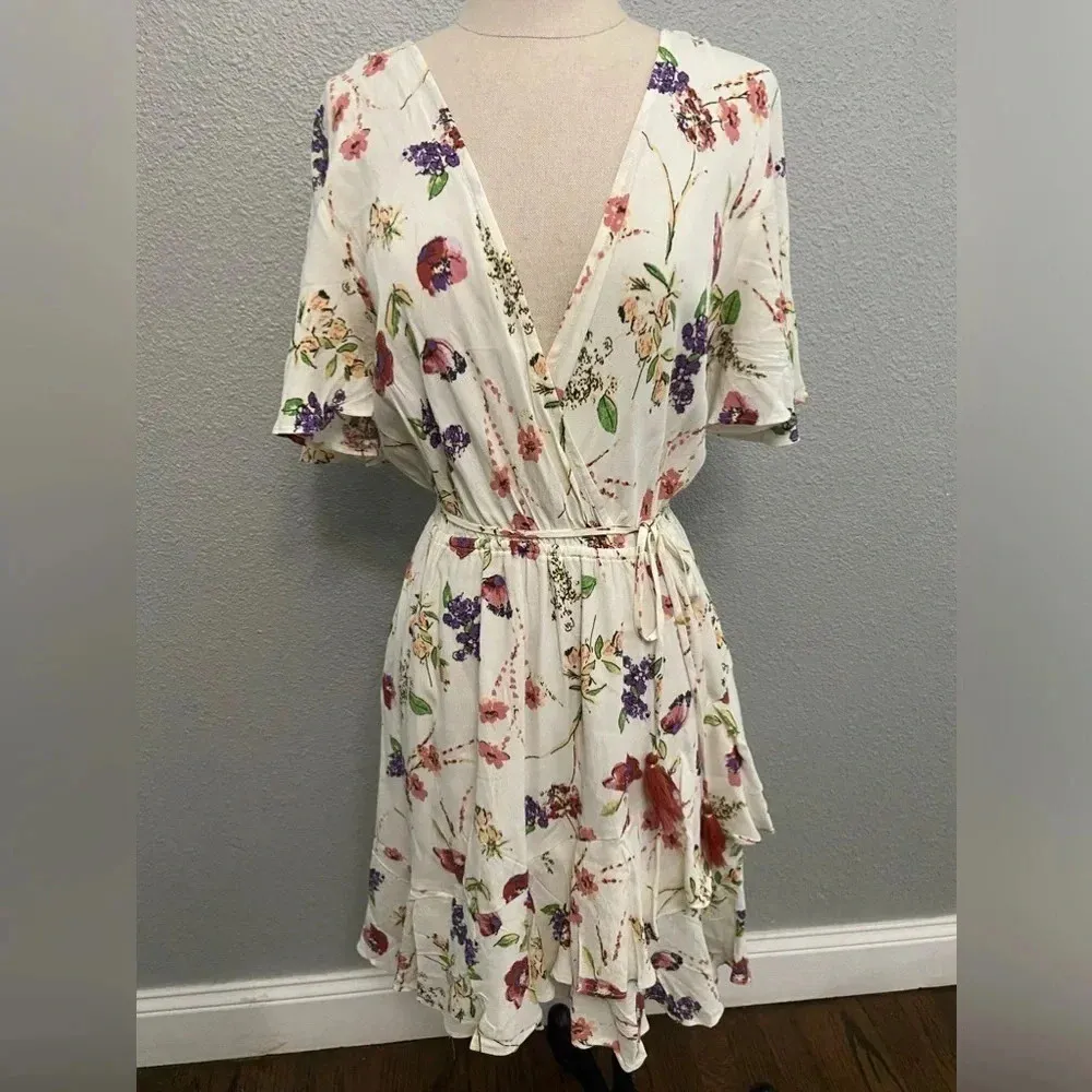 Lovestitch Tasha‎ Flutter Sleeve Mini Dress Size Small NWT - Image 2