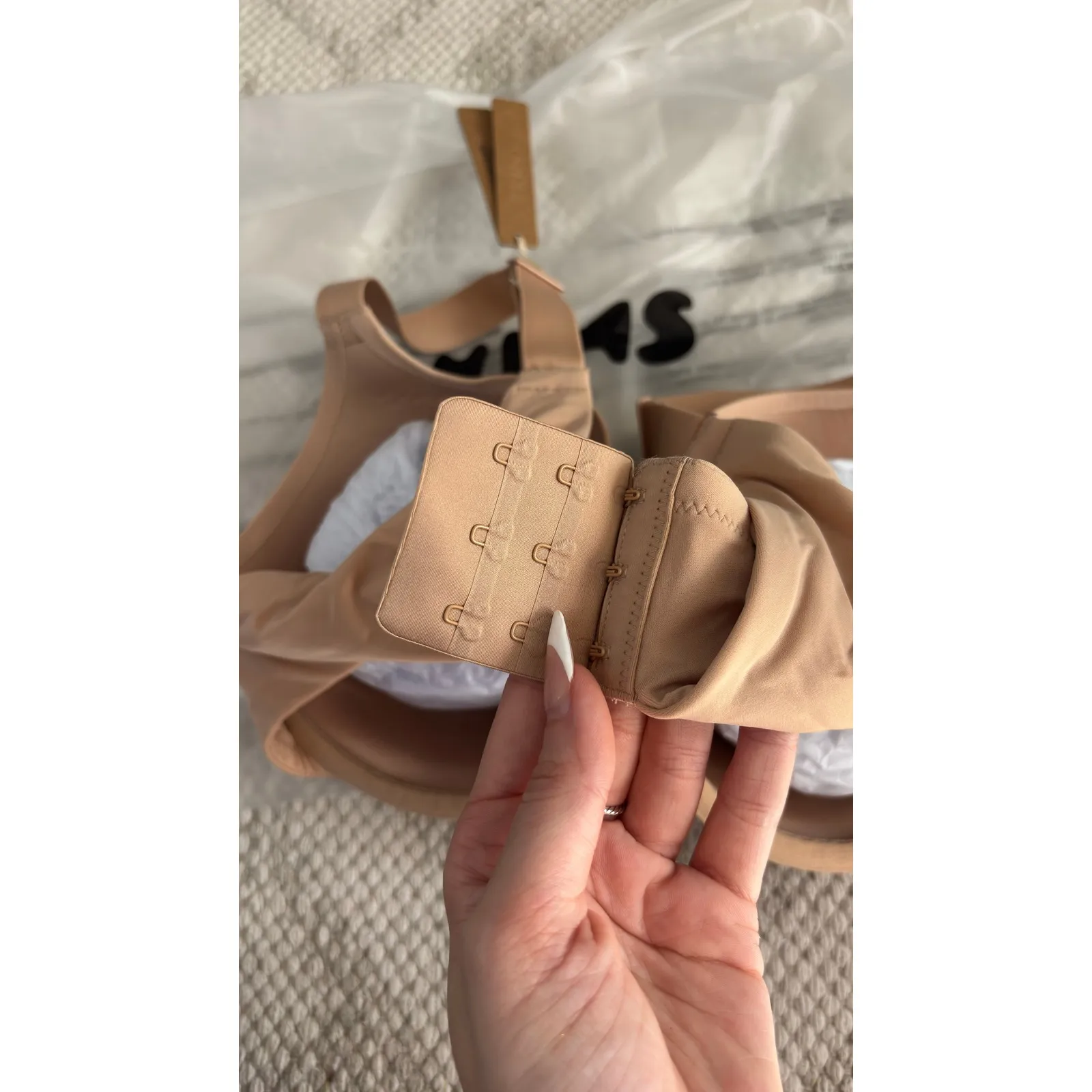 $56 NWT SKIMS Smoothing Full Coverage Lightly Lined Bra Clay Size 38D - Image 6