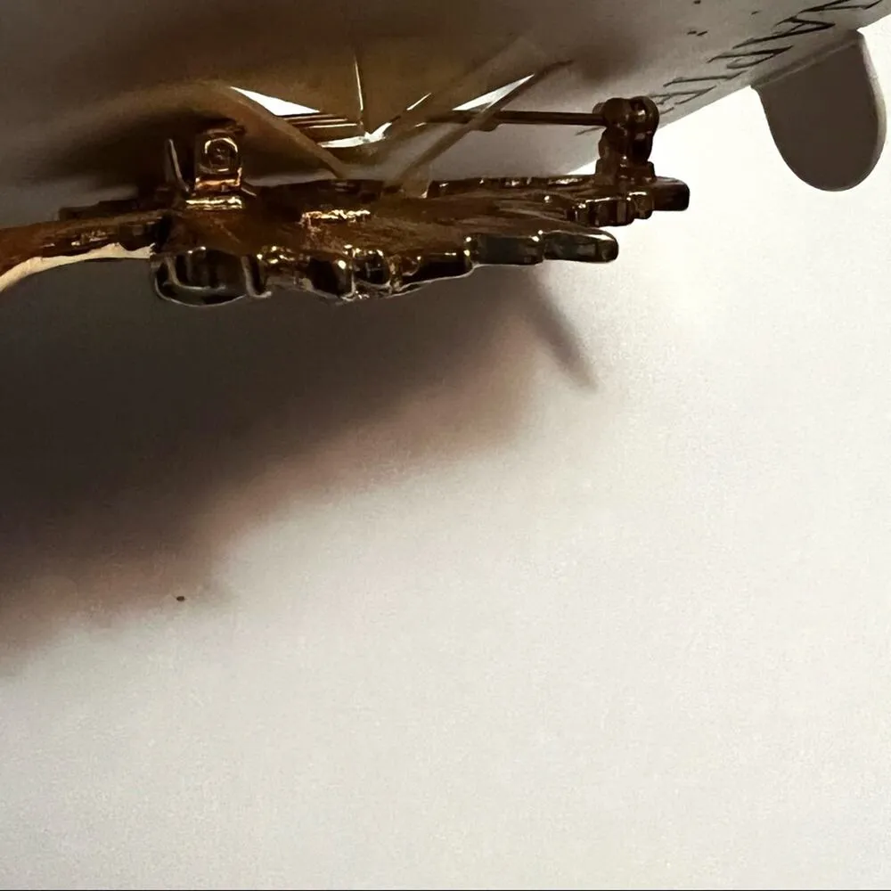 Napier Womens Classic Style Maple Leaf Brooch - Image 7