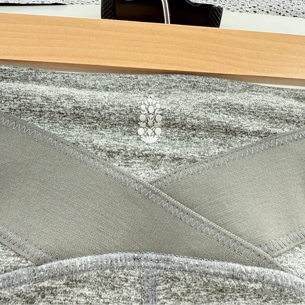 Free People Movement Crossover Heather Gray Leggings Sz S Mid Rise Cropped‎ - Image 5