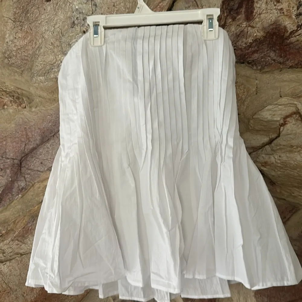 Commense Cotton Pleated Strapless Peplum Top size M White Size M - Image 3