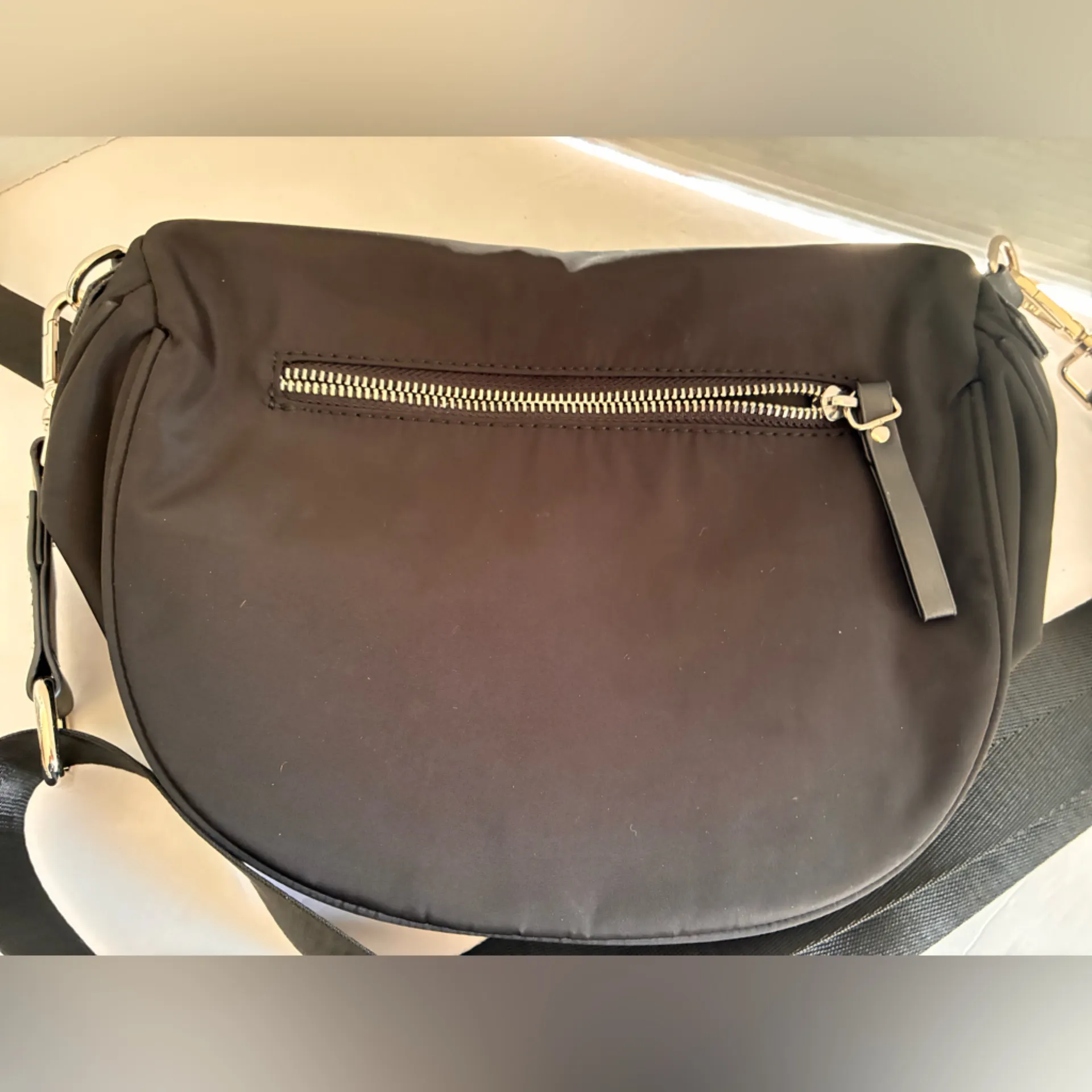 NWOT Black Waist Bag with Silver Lemon Accents - very heavy and well made! - Image 5