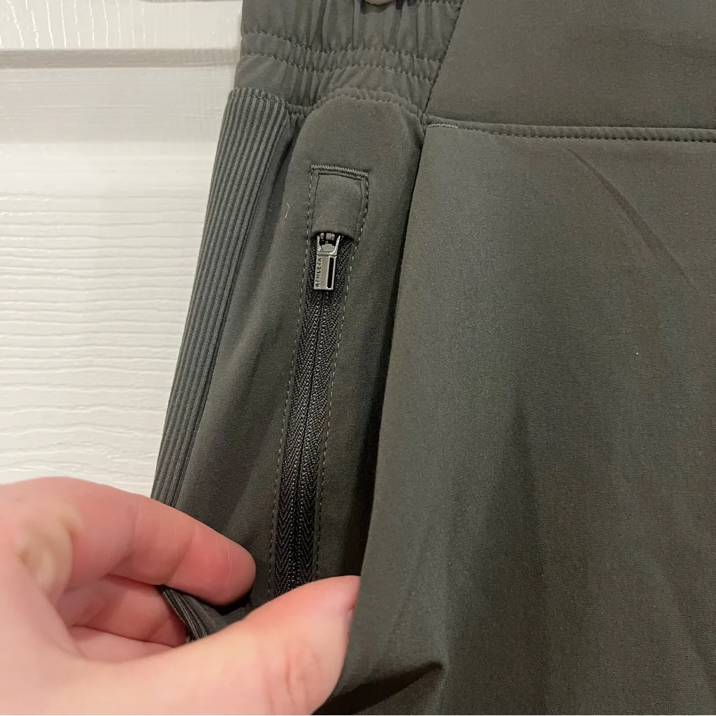 Athleta Brooklyn Jogger Mountain Olive Green Pull On Womens 10 - Image 4