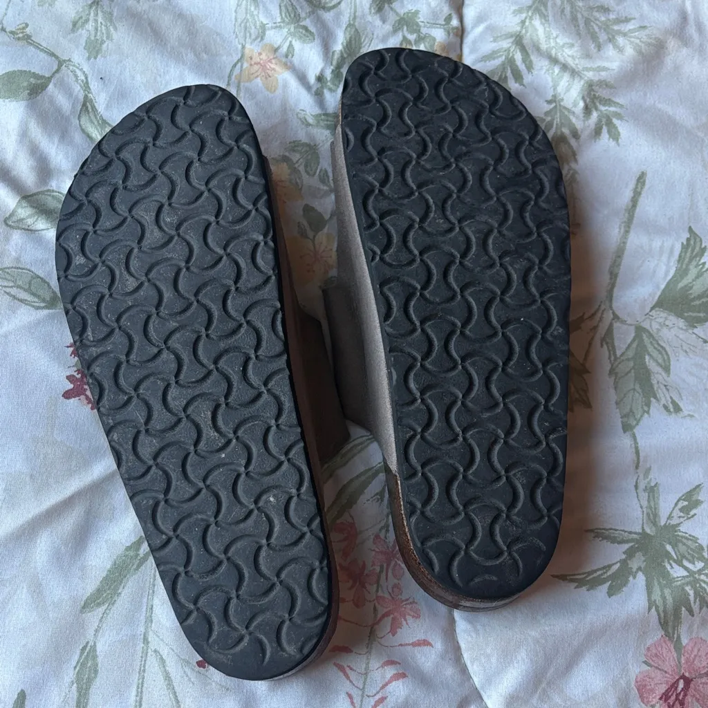 Sketchers Lux Foam Sandals - Image 2