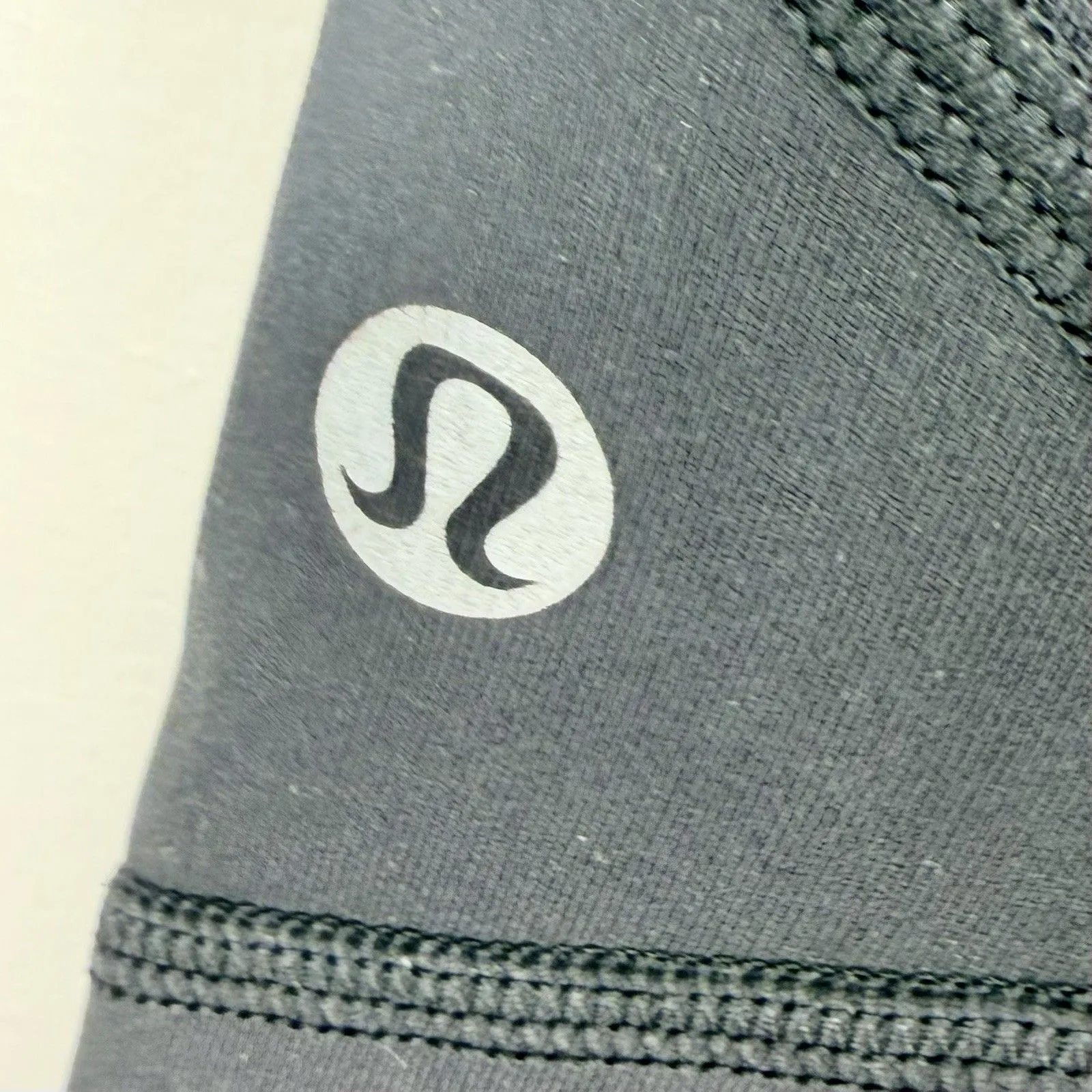 Lululemon Pace Rival Crop Leggings Black Size 8 EUC!! - Image 5