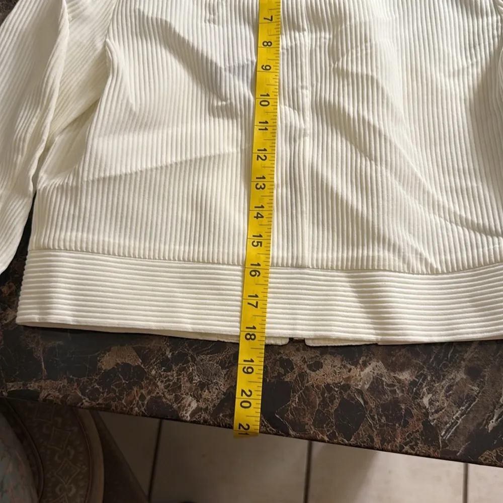 El Ganso Women's White Jacket Size L - Image 8