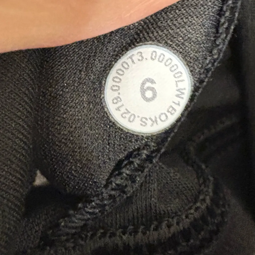 Lululemon Power Y Built-In Bra Tank Top Black Size 6 Lightweight Yoga - Image 6