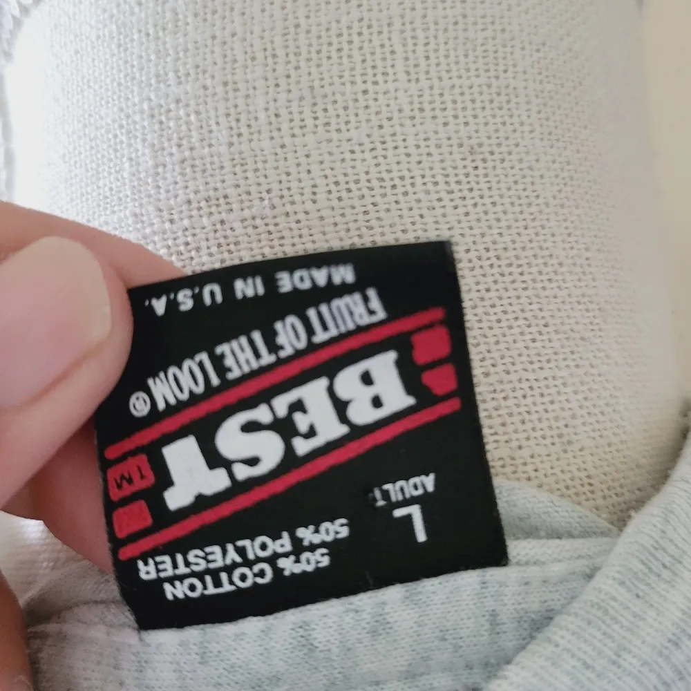 Vintage Fruit of the Loom graphic tee size large - Image 5