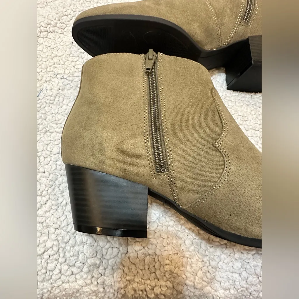 Old Navy Olive Faux-Suede Ankle Boots - Image 14